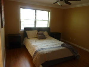 PINEWOOD EAST 2 OF WELLINGTON - Residential Lease