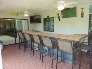 PINEWOOD EAST 2 OF WELLINGTON - Residential Lease