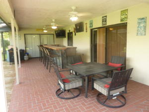 PINEWOOD EAST 2 OF WELLINGTON - Residential Lease