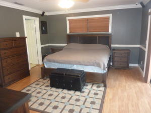 PINEWOOD EAST 2 OF WELLINGTON - Residential Lease