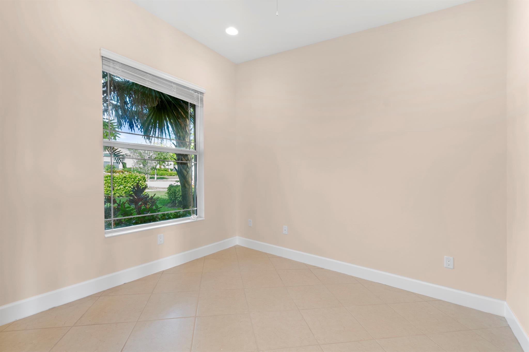 HAMMOCKS OF WESTLAKE - Residential