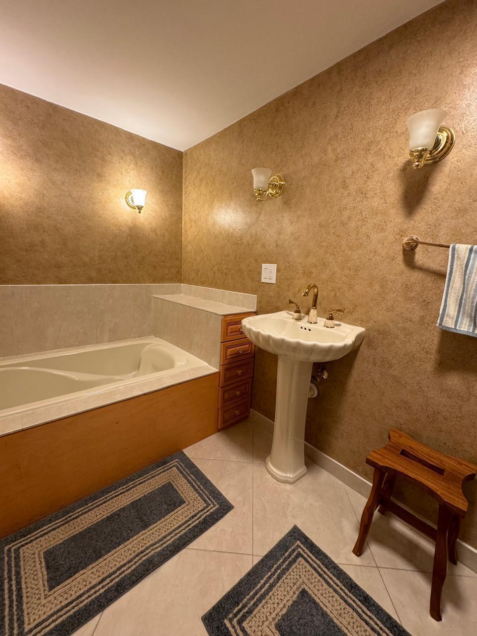 PALMS OF BOCA LAGO CONDO - Residential Lease