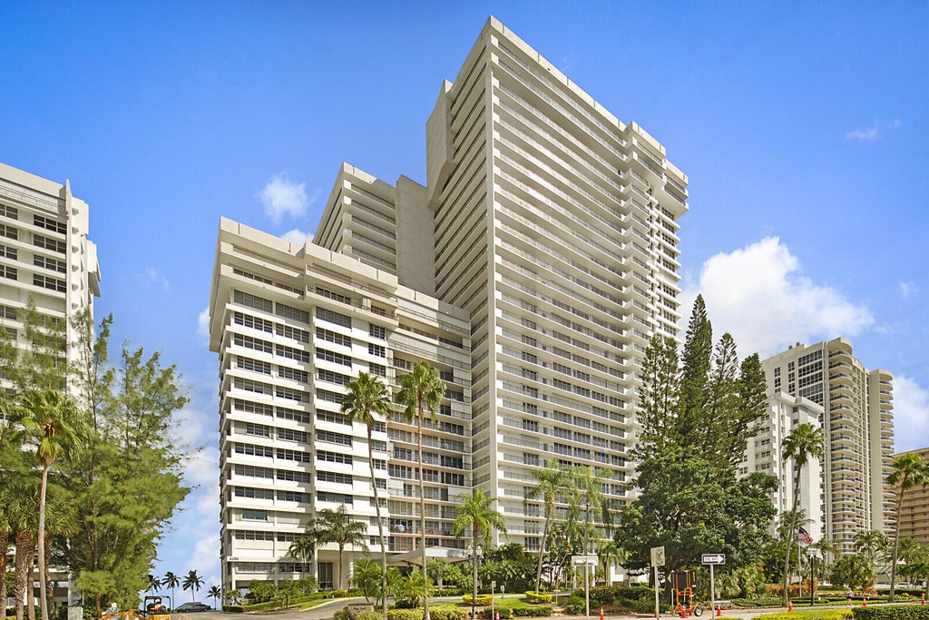 Photo of 4280 Galt Ocean Drive #15E, Fort Lauderdale, FL 33308 (MLS # B26081646)