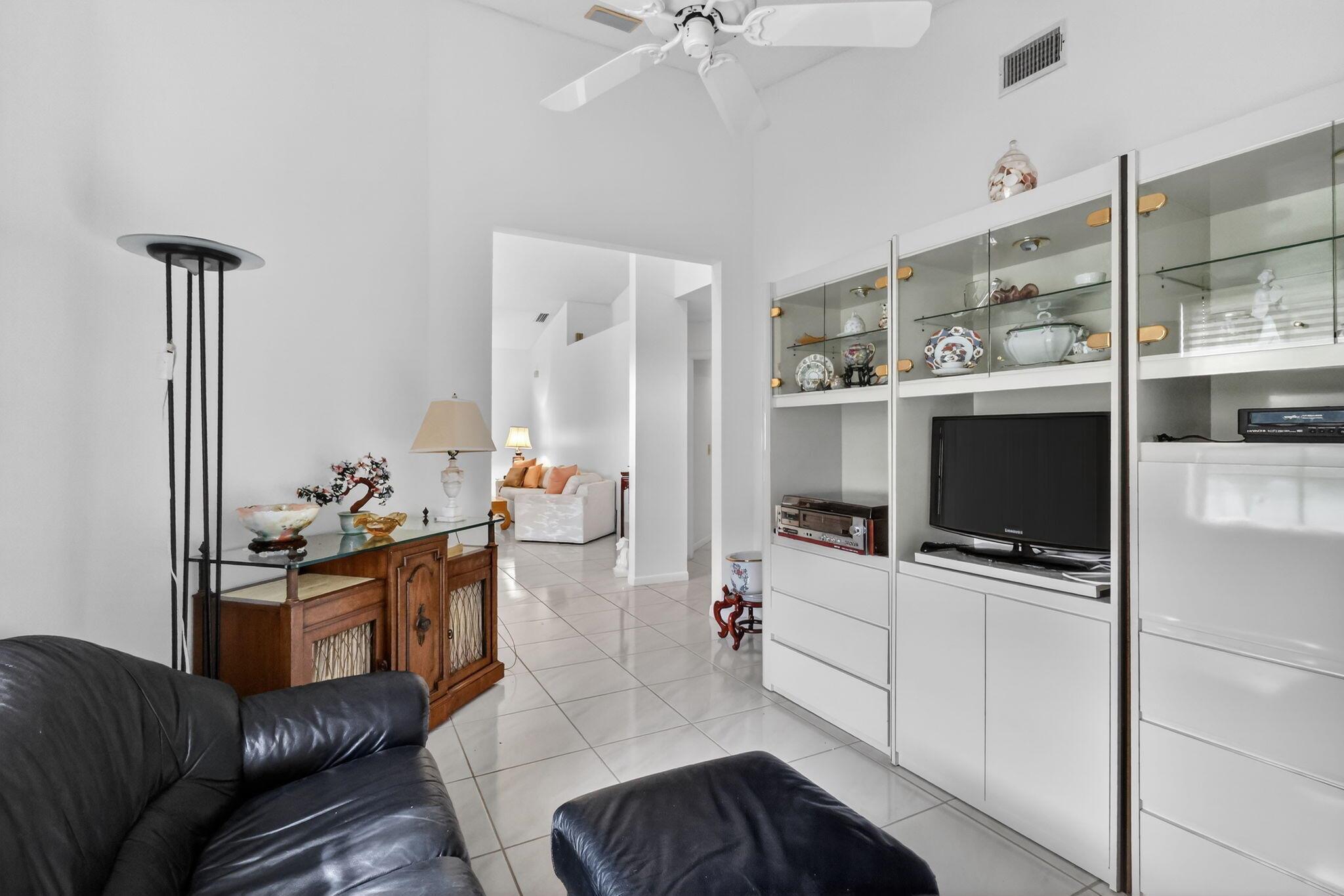 LEXINGTON CLUB - Residential