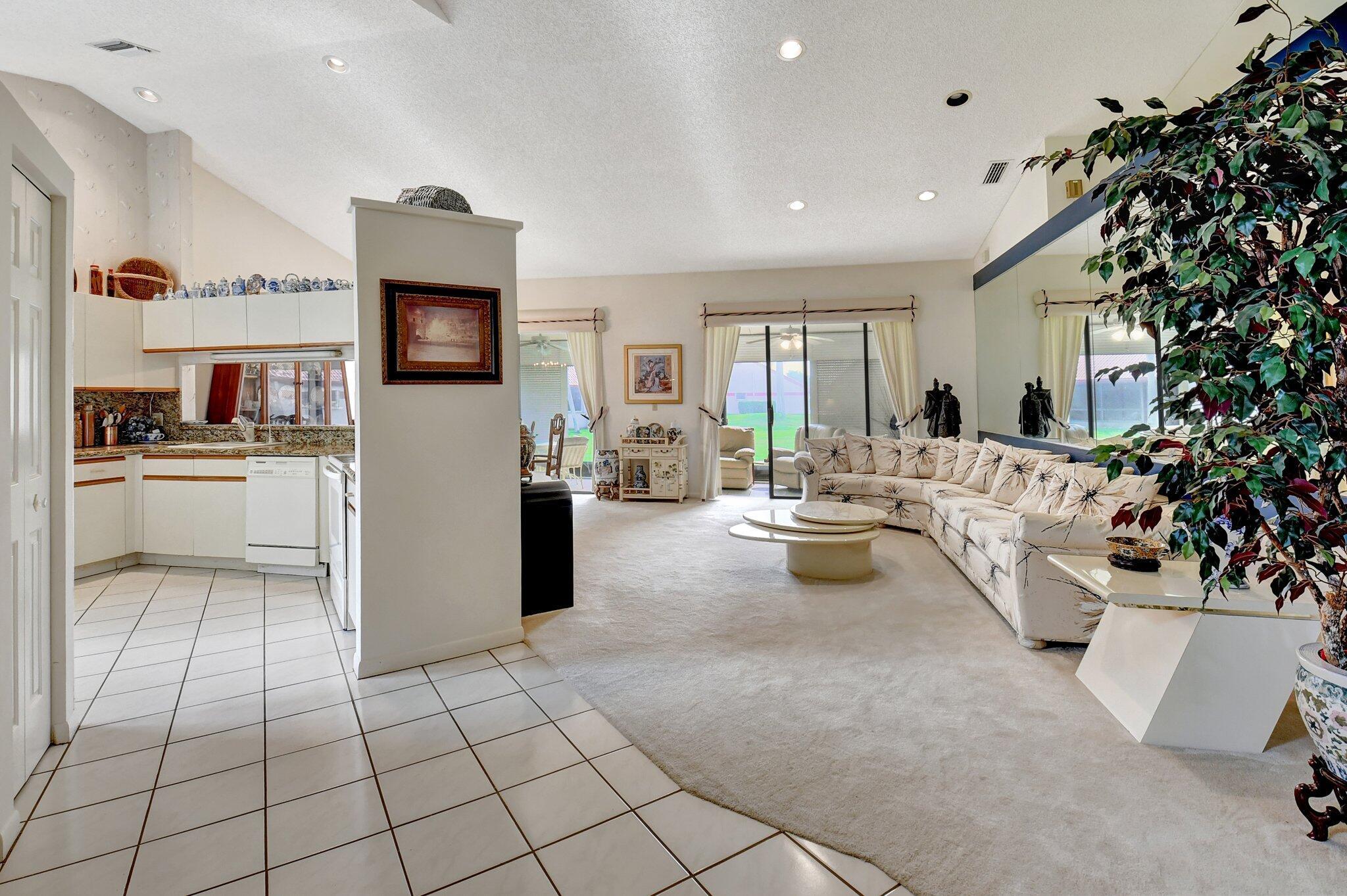 LEXINGTON CLUB - Residential