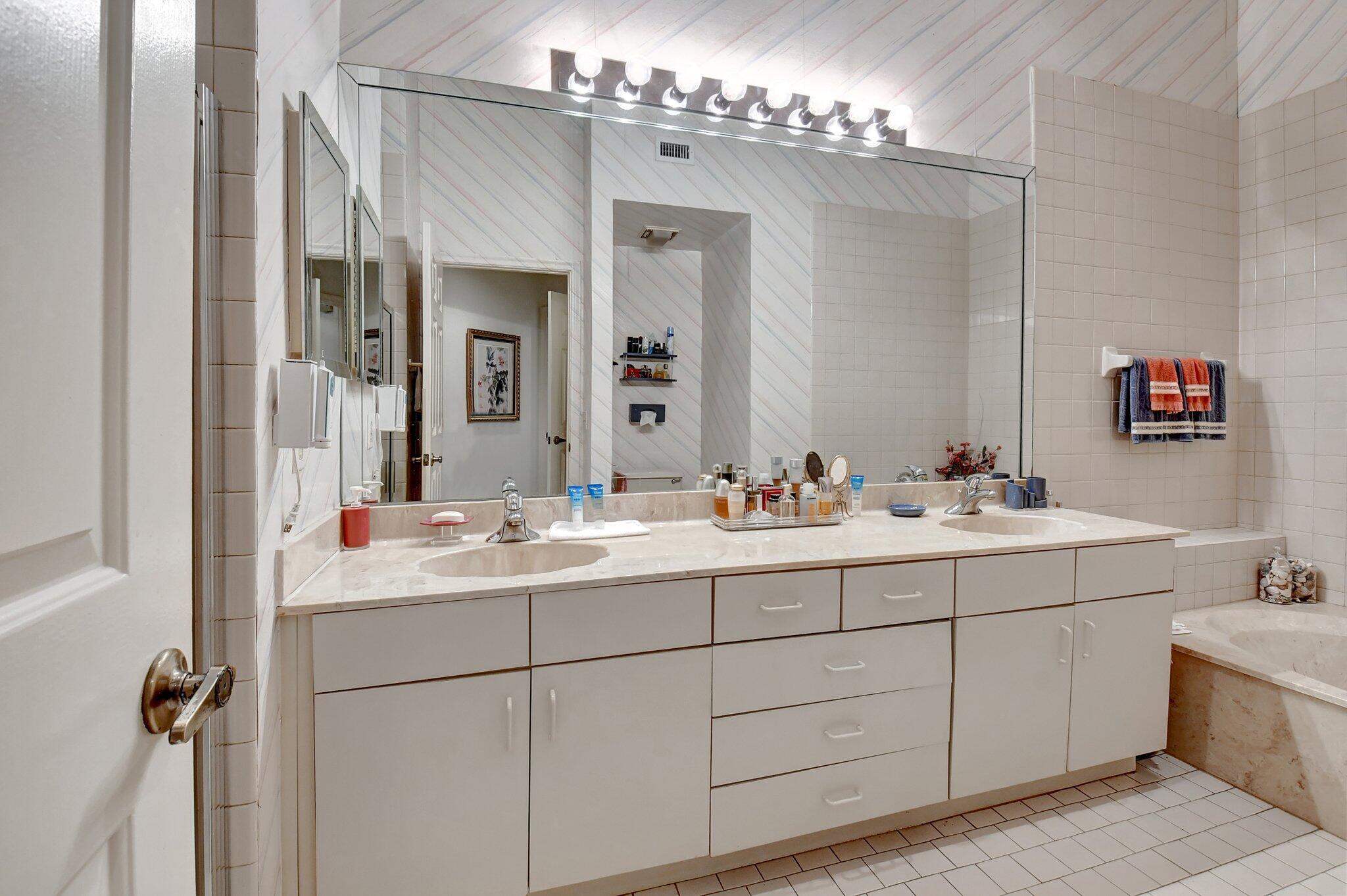 LEXINGTON CLUB - Residential