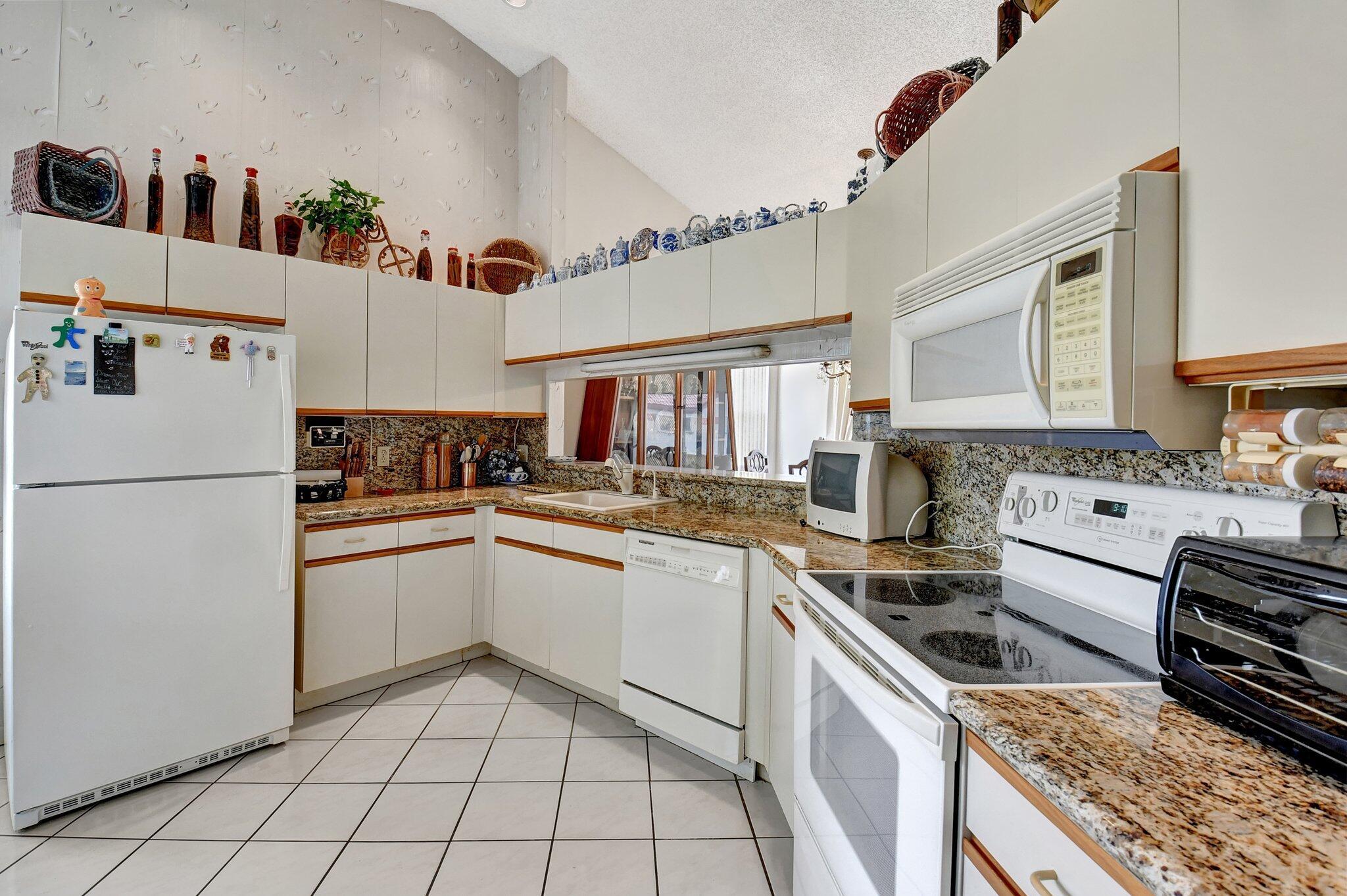 LEXINGTON CLUB - Residential