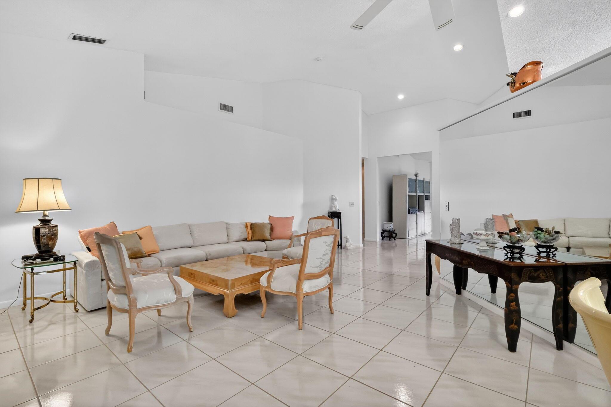 LEXINGTON CLUB - Residential