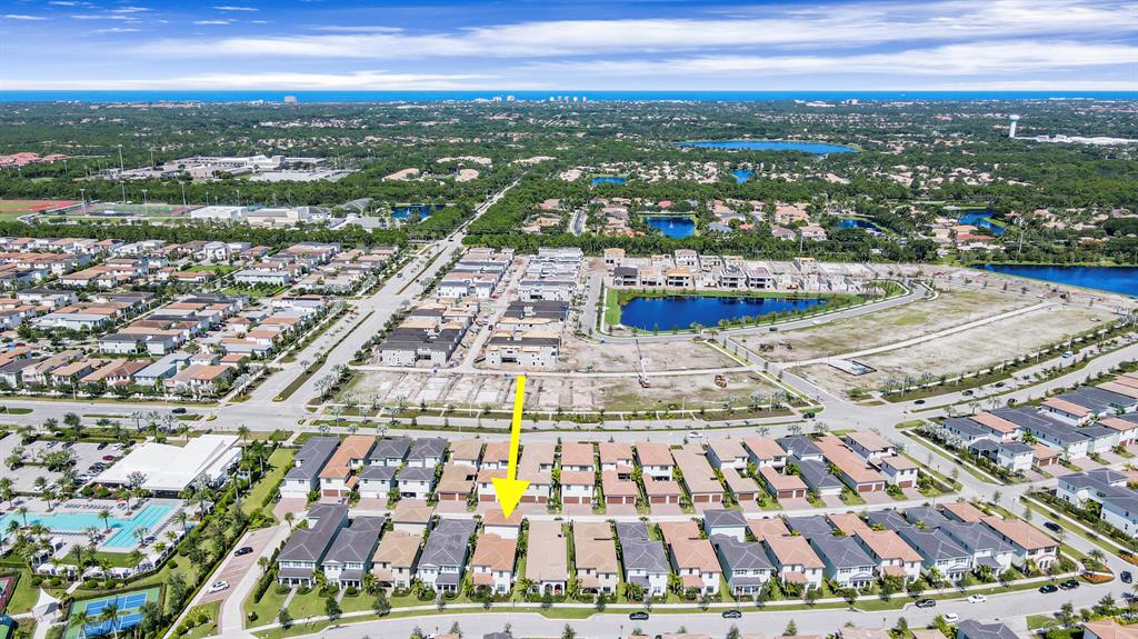 ALTON NEIGHBORHOOD 1 - Residential Lease