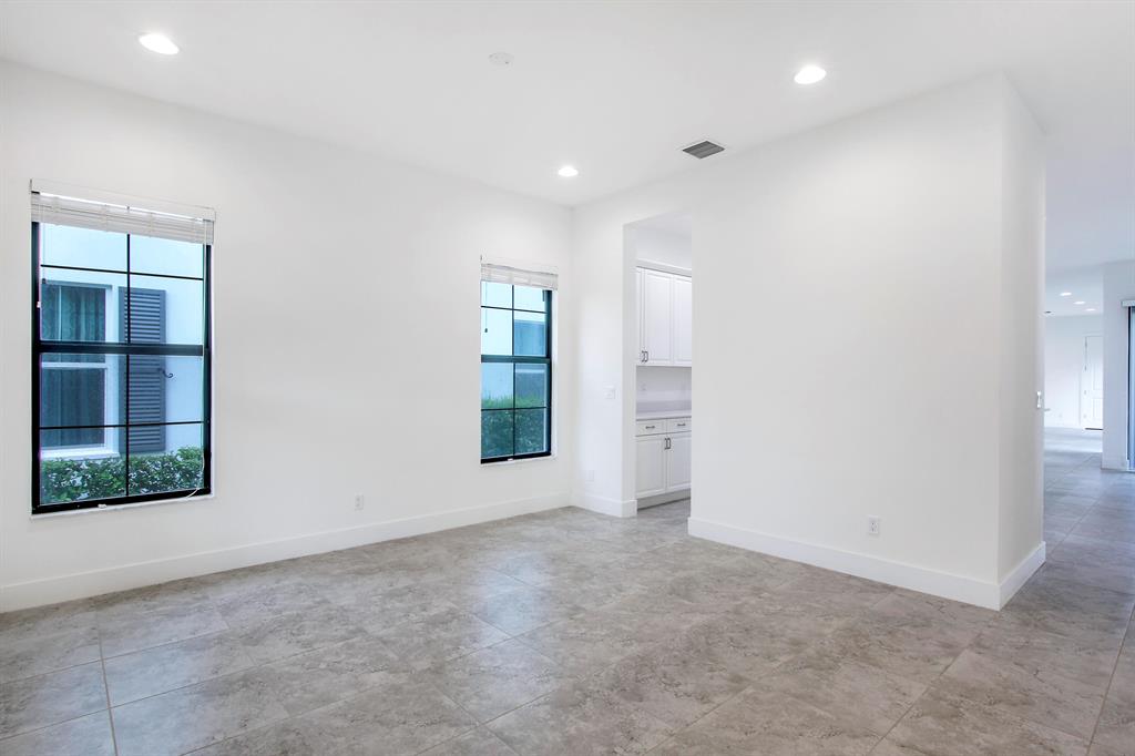 ALTON NEIGHBORHOOD 1 - Residential Lease