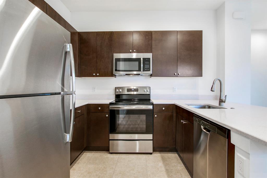 ALTON NEIGHBORHOOD 1 - Residential Lease