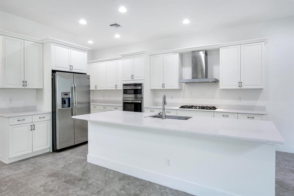 ALTON NEIGHBORHOOD 1 - Residential Lease