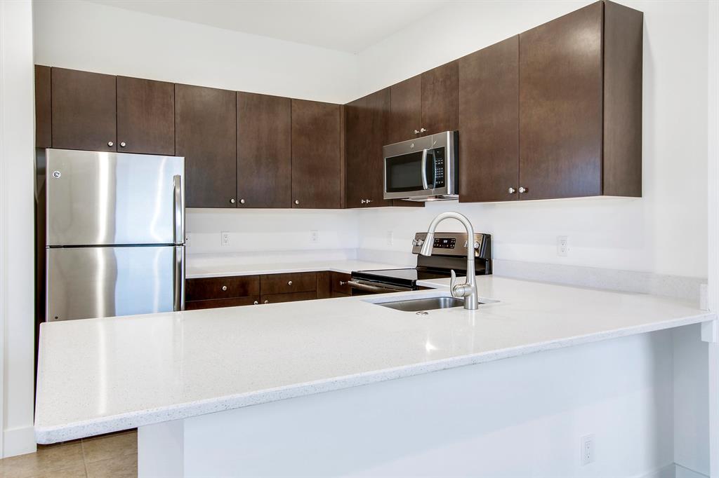 ALTON NEIGHBORHOOD 1 - Residential Lease