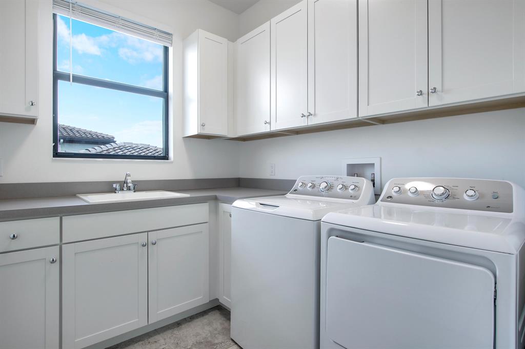 ALTON NEIGHBORHOOD 1 - Residential Lease