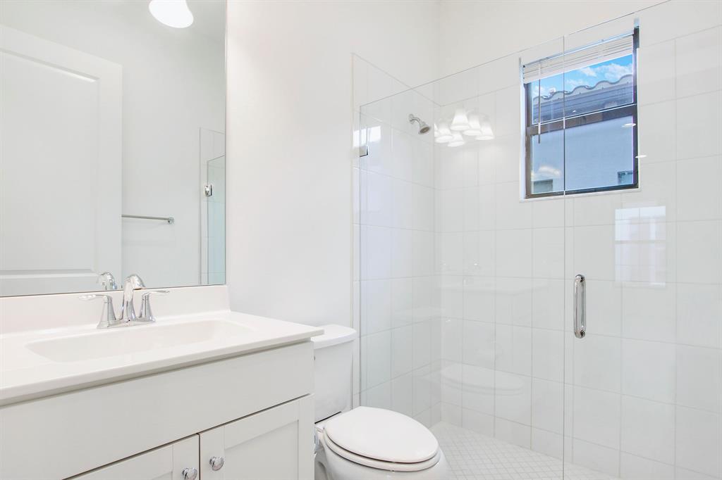 ALTON NEIGHBORHOOD 1 - Residential Lease