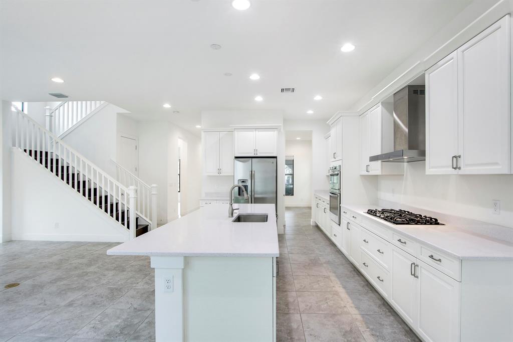 ALTON NEIGHBORHOOD 1 - Residential Lease