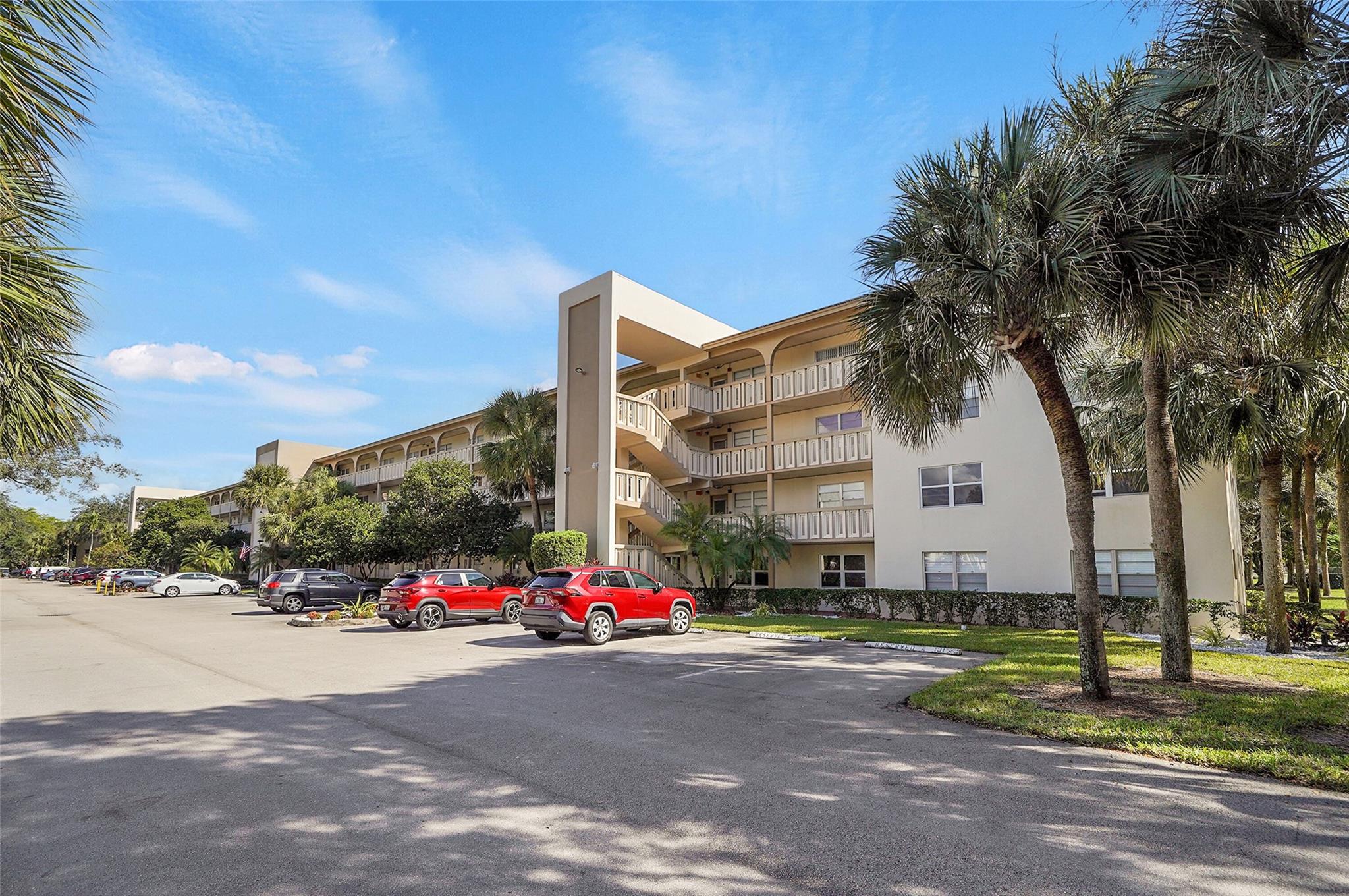 WYNMOOR VILLAGE - Residential