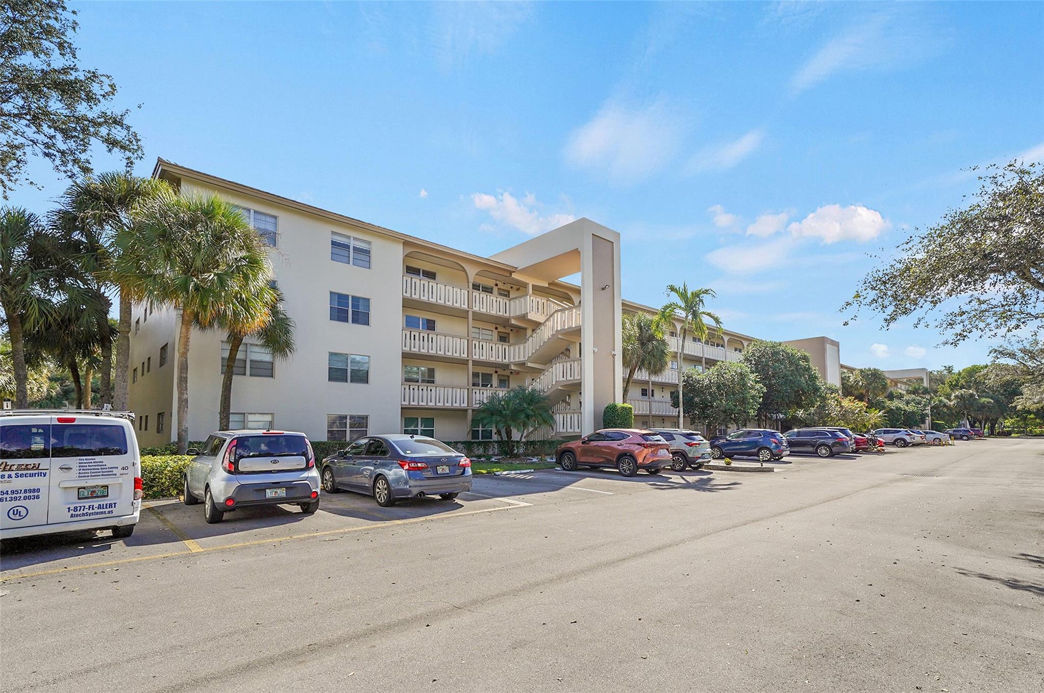 WYNMOOR VILLAGE - Residential