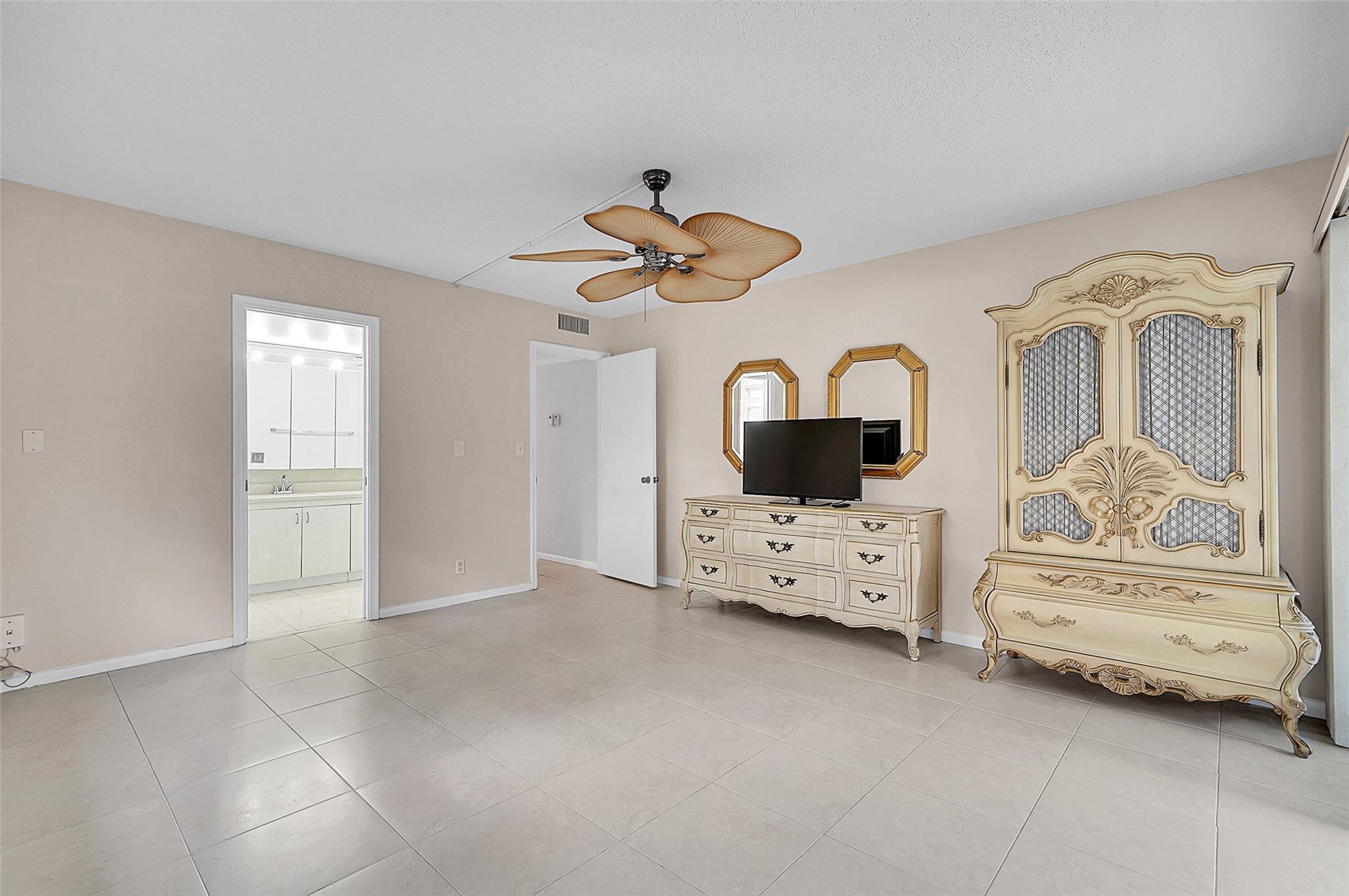 WYNMOOR VILLAGE - Residential