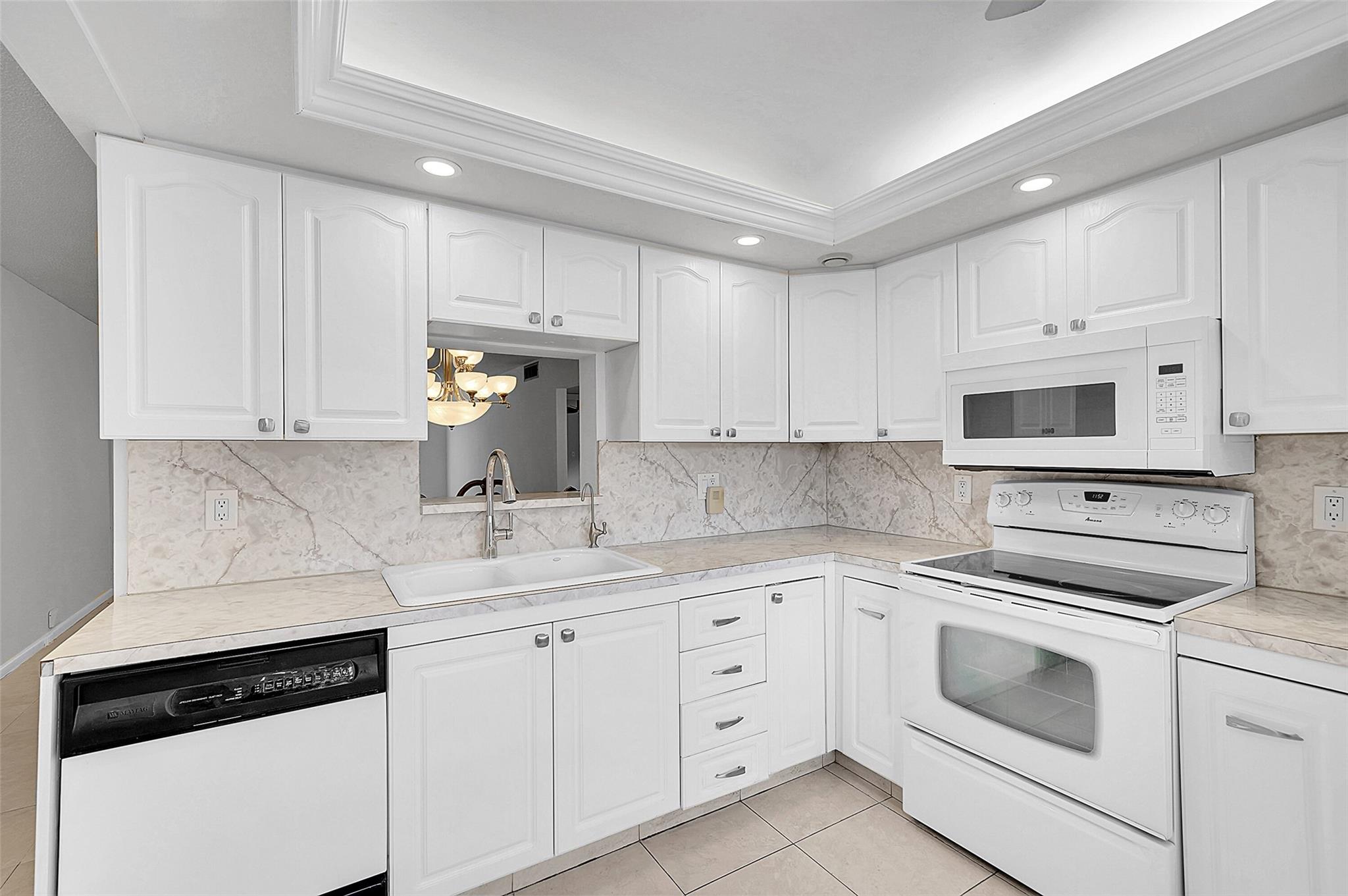 WYNMOOR VILLAGE - Residential