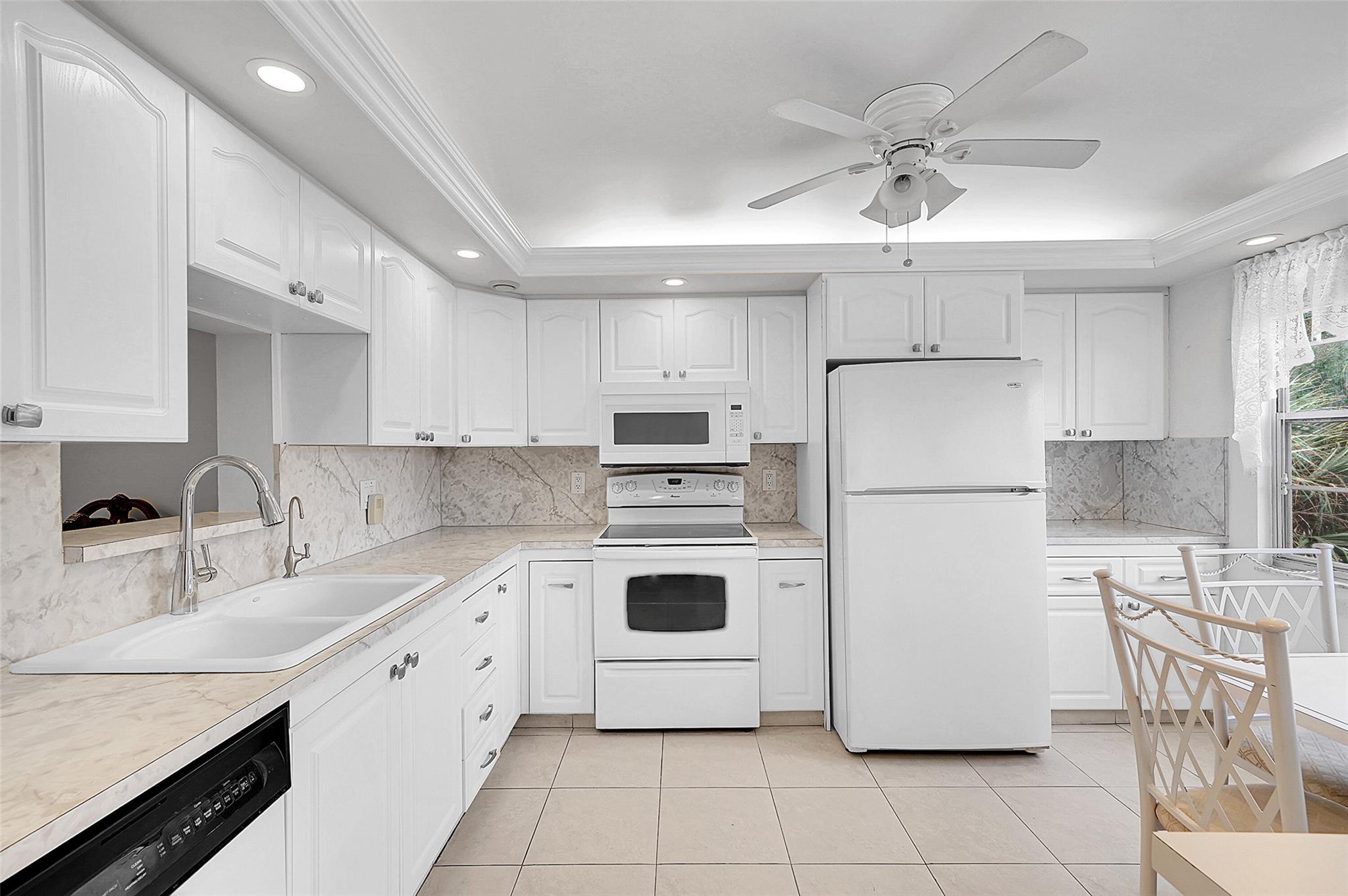 WYNMOOR VILLAGE - Residential