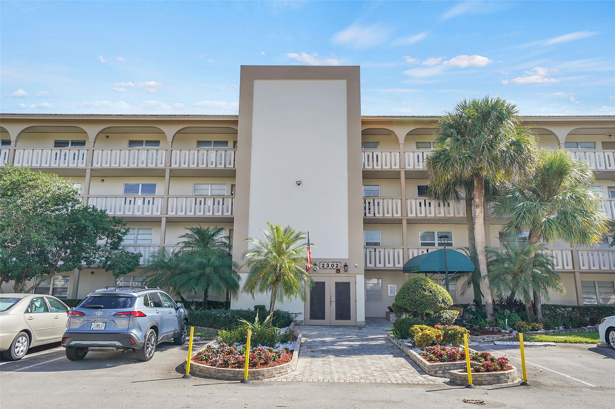 WYNMOOR VILLAGE - Residential