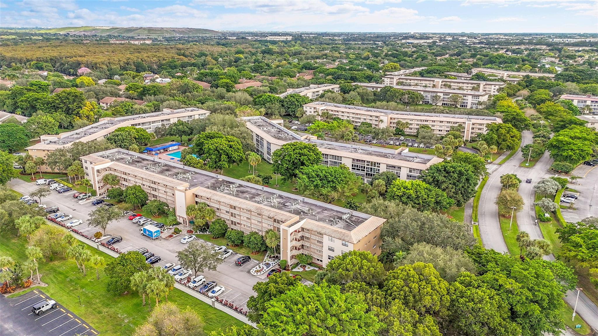 WYNMOOR VILLAGE - Residential