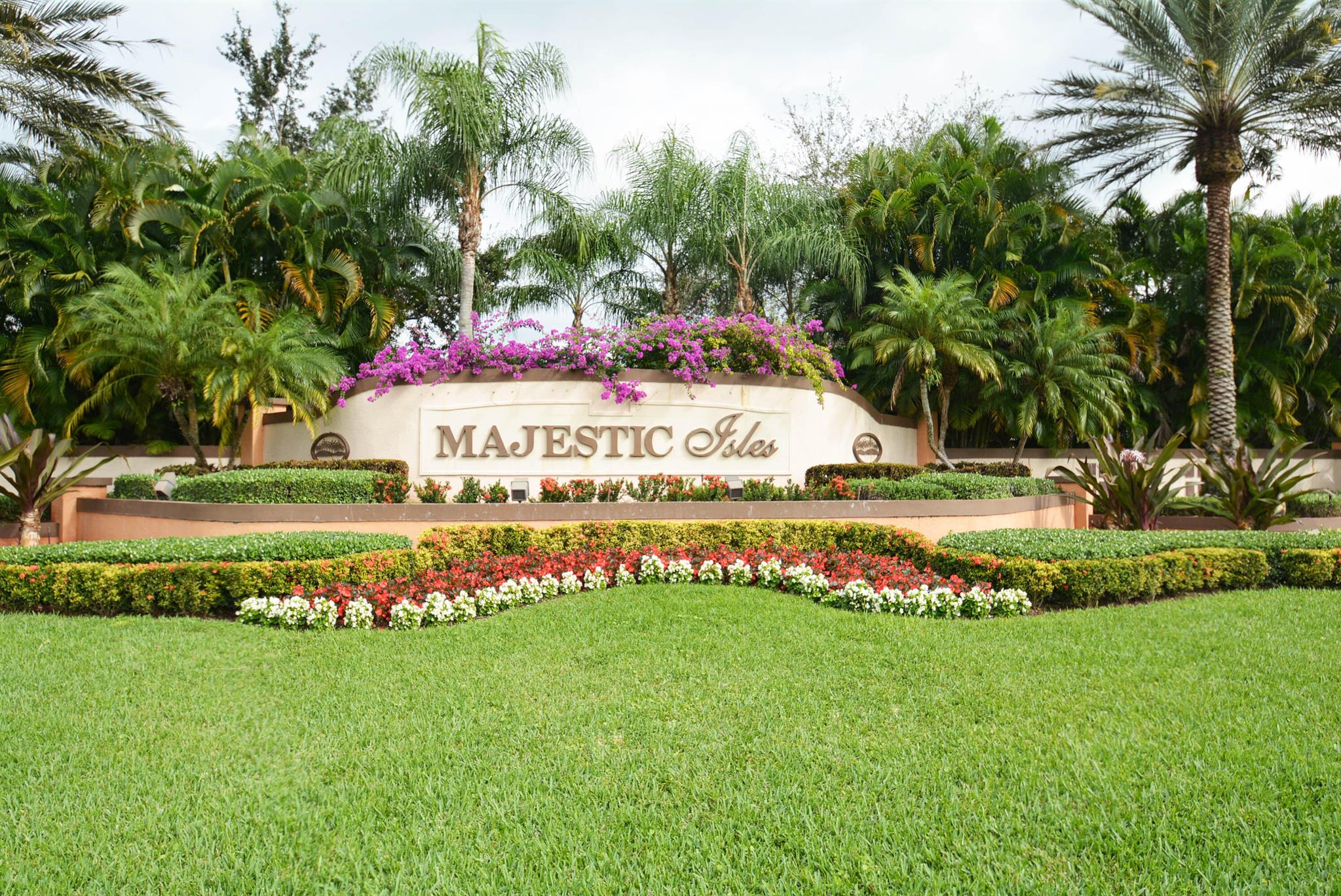 MAJESTIC ISLES - Residential
