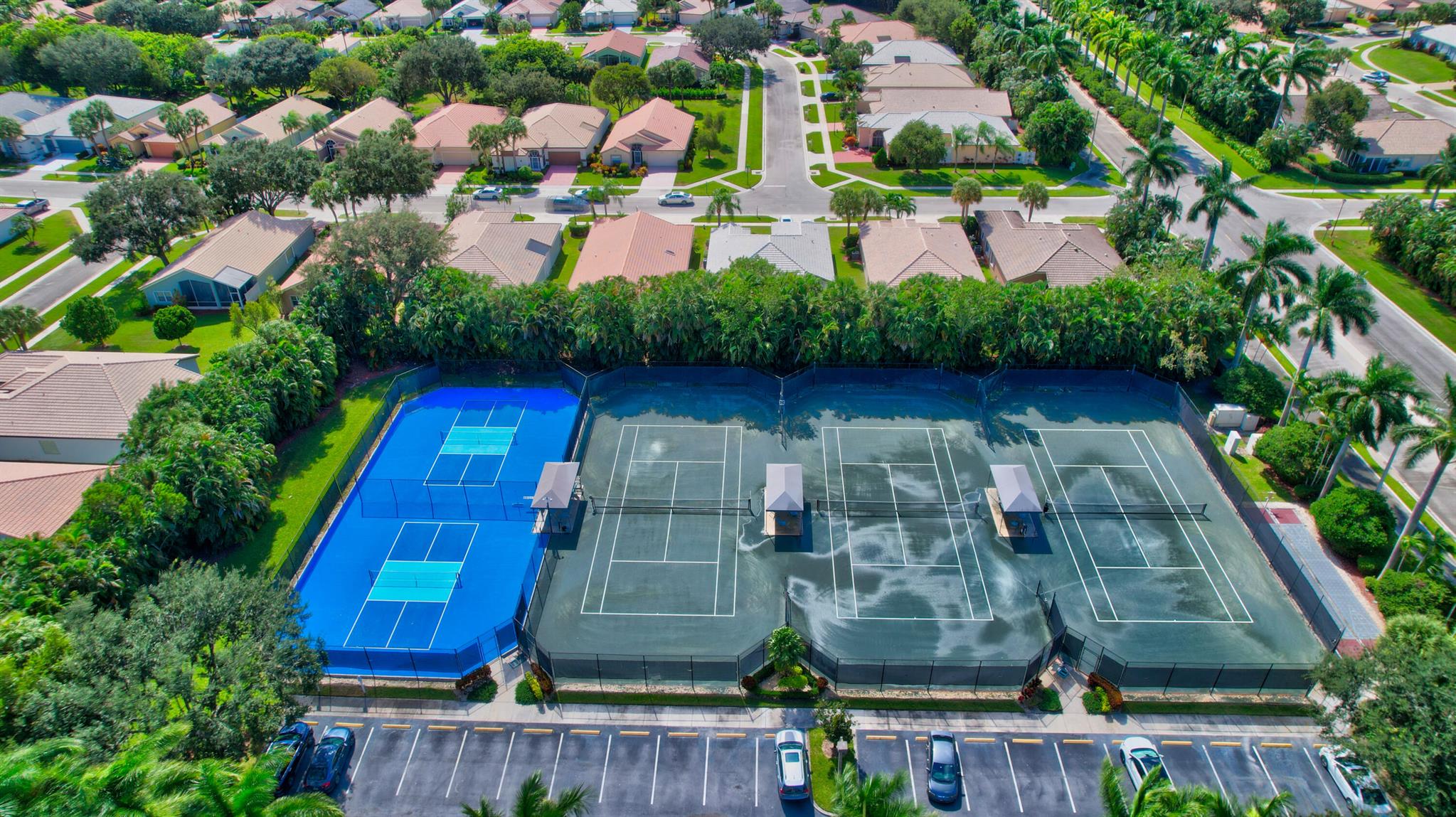 MAJESTIC ISLES - Residential