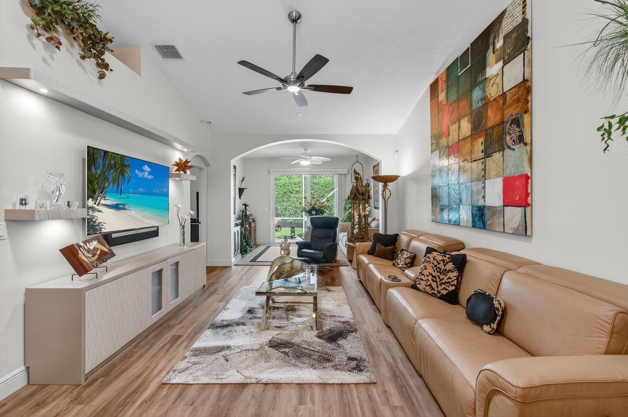 MAJESTIC ISLES - Residential