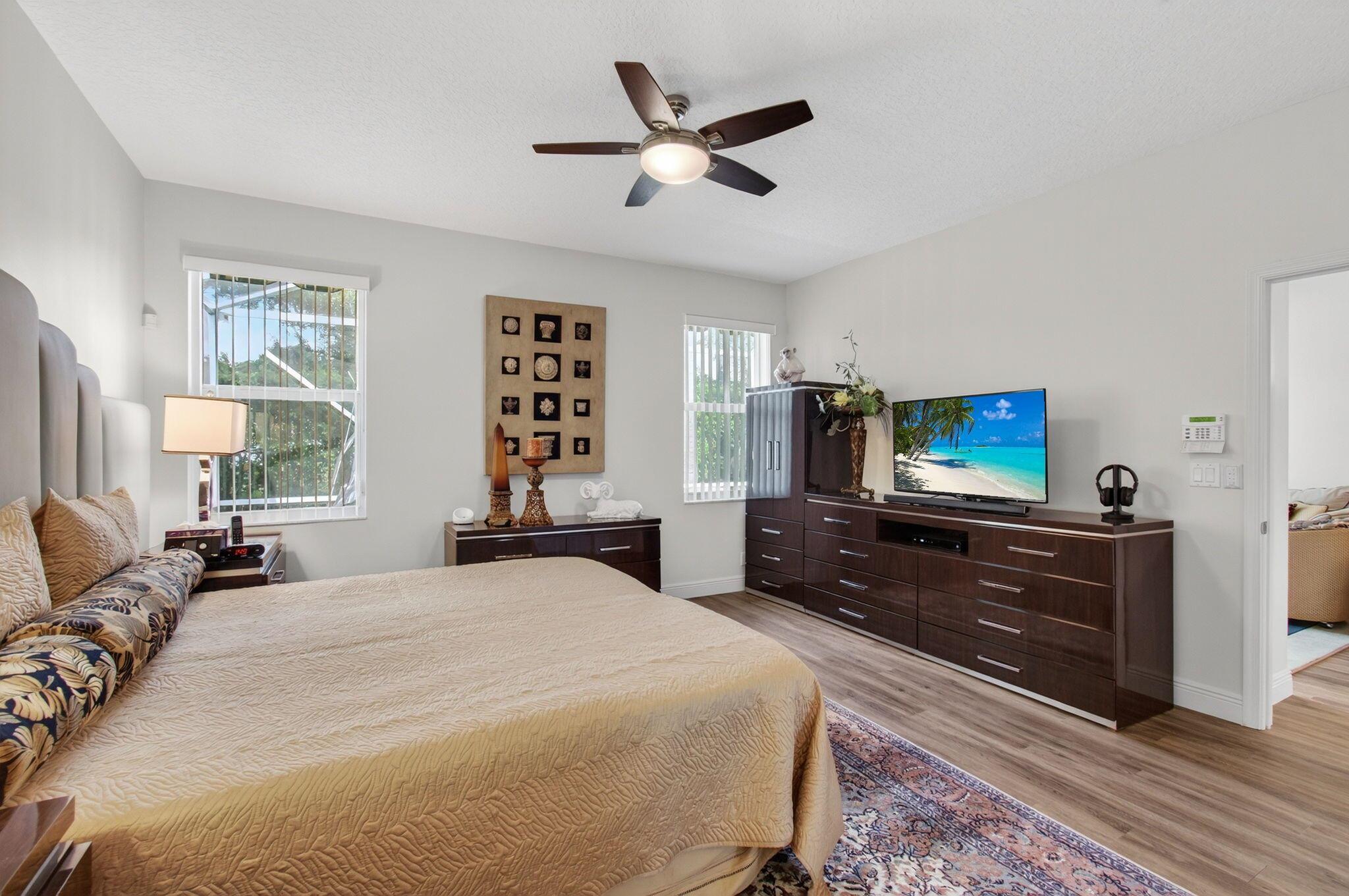 MAJESTIC ISLES - Residential