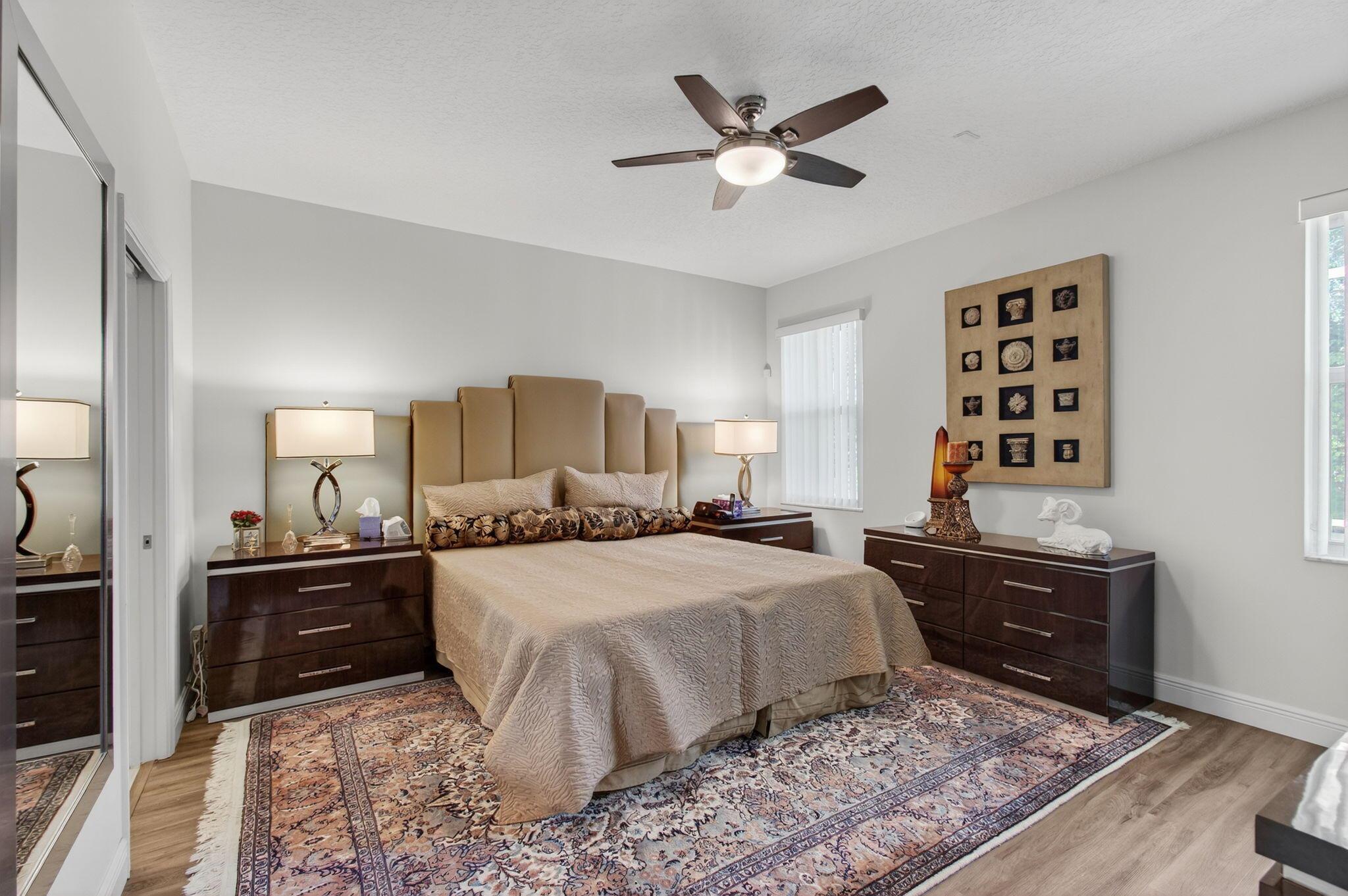 MAJESTIC ISLES - Residential