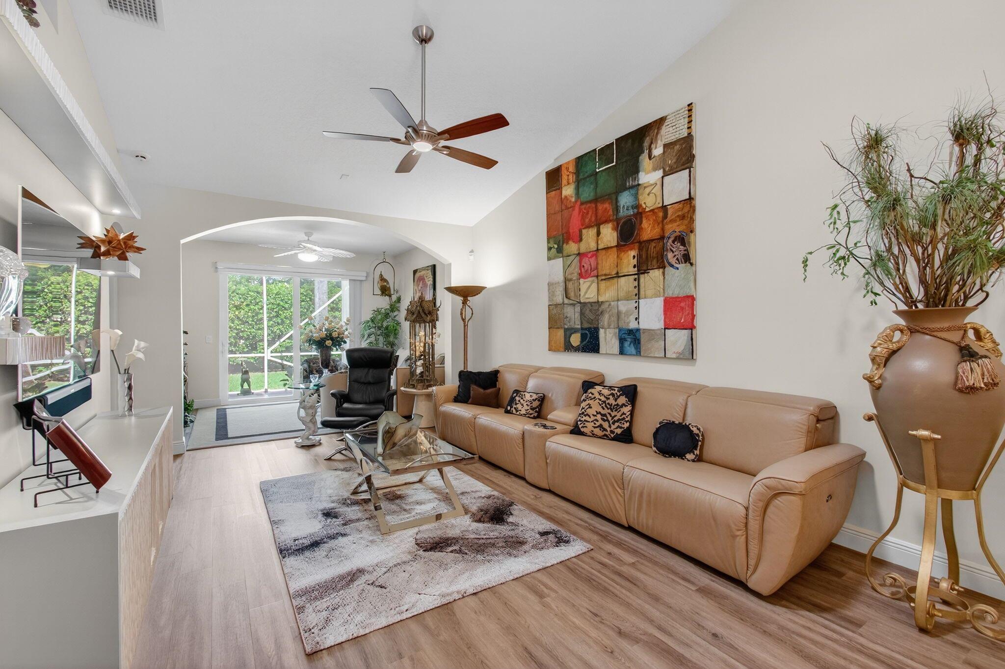 MAJESTIC ISLES - Residential