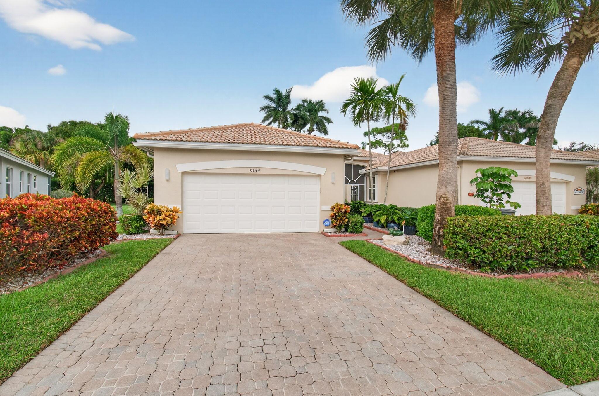 MAJESTIC ISLES - Residential