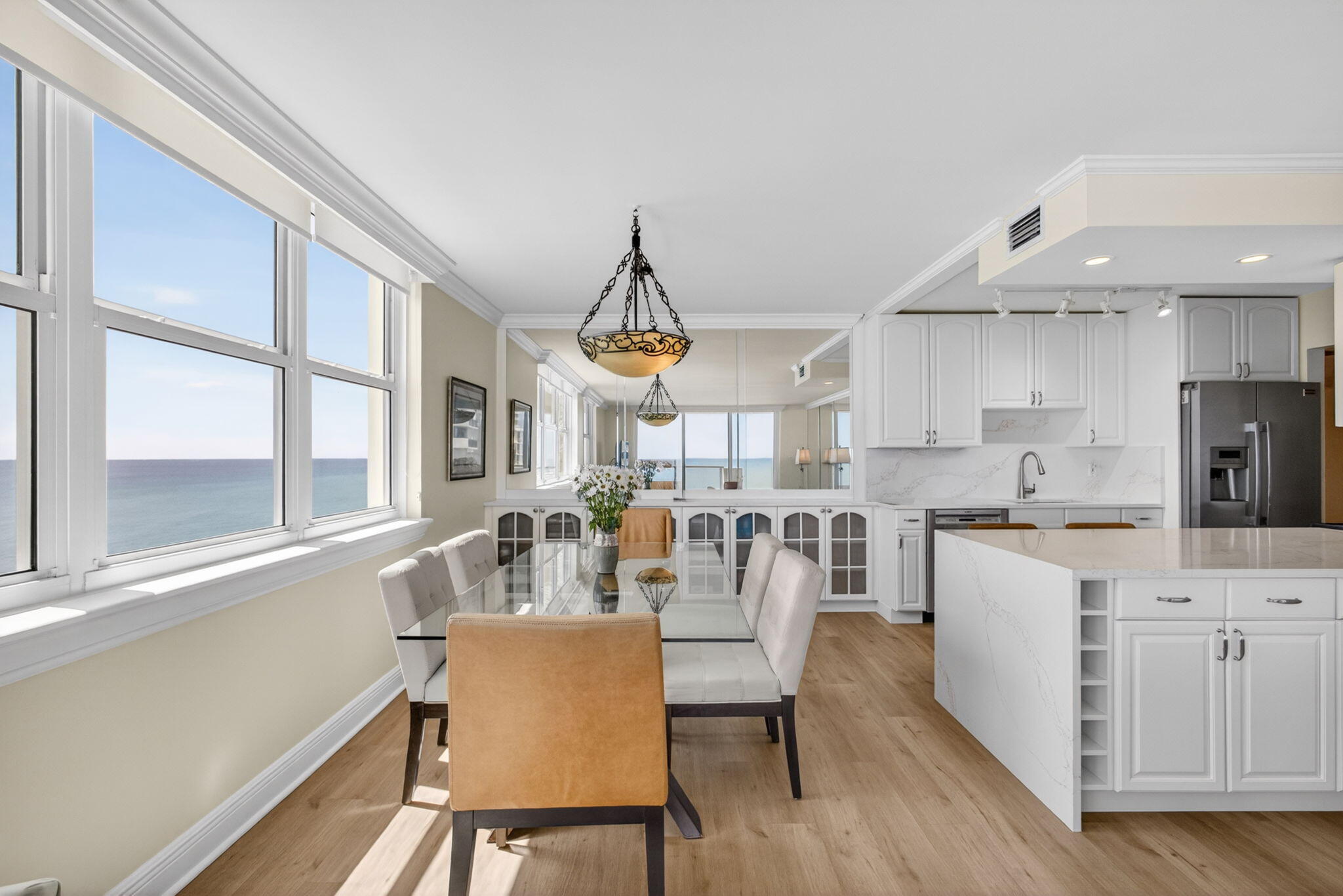 AQUARIUS CONDO - Residential