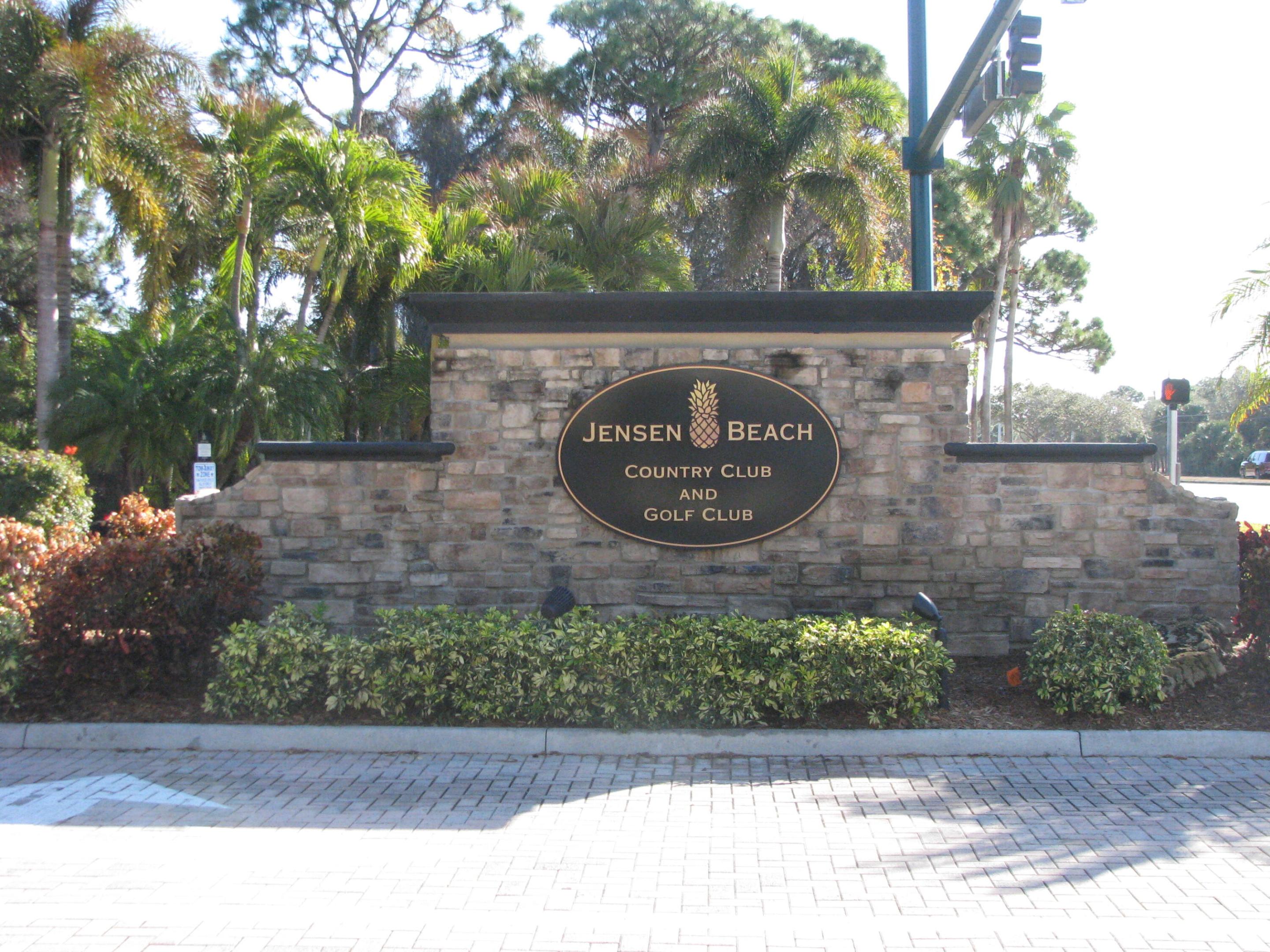 JENSEN BEACH GOLF AND COUNTRY CLUB - Residential