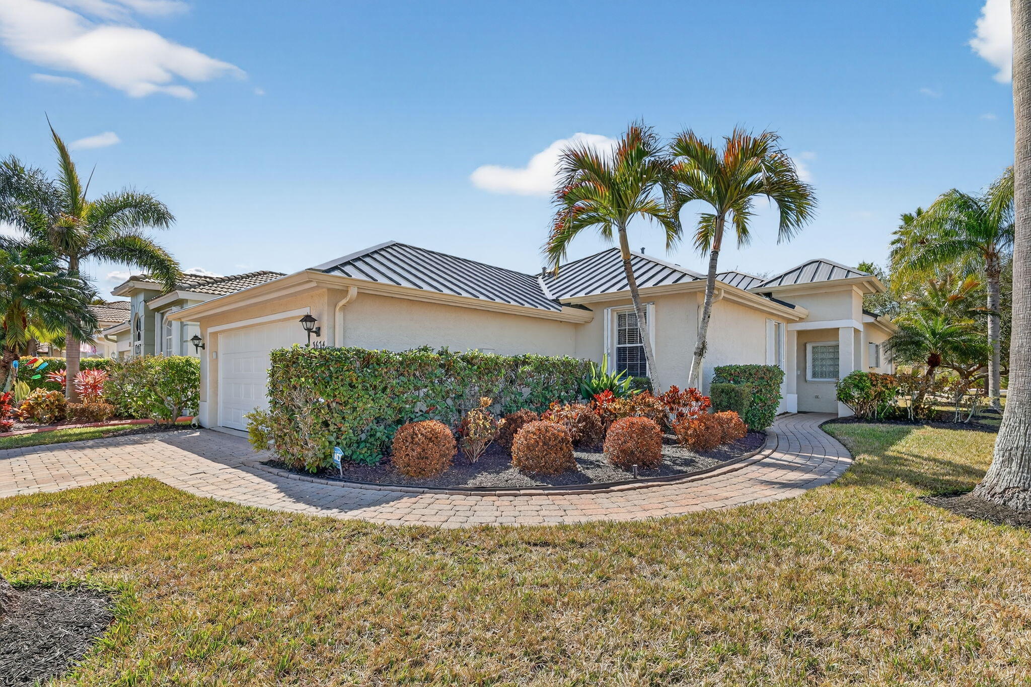 JENSEN BEACH GOLF AND COUNTRY CLUB - Residential