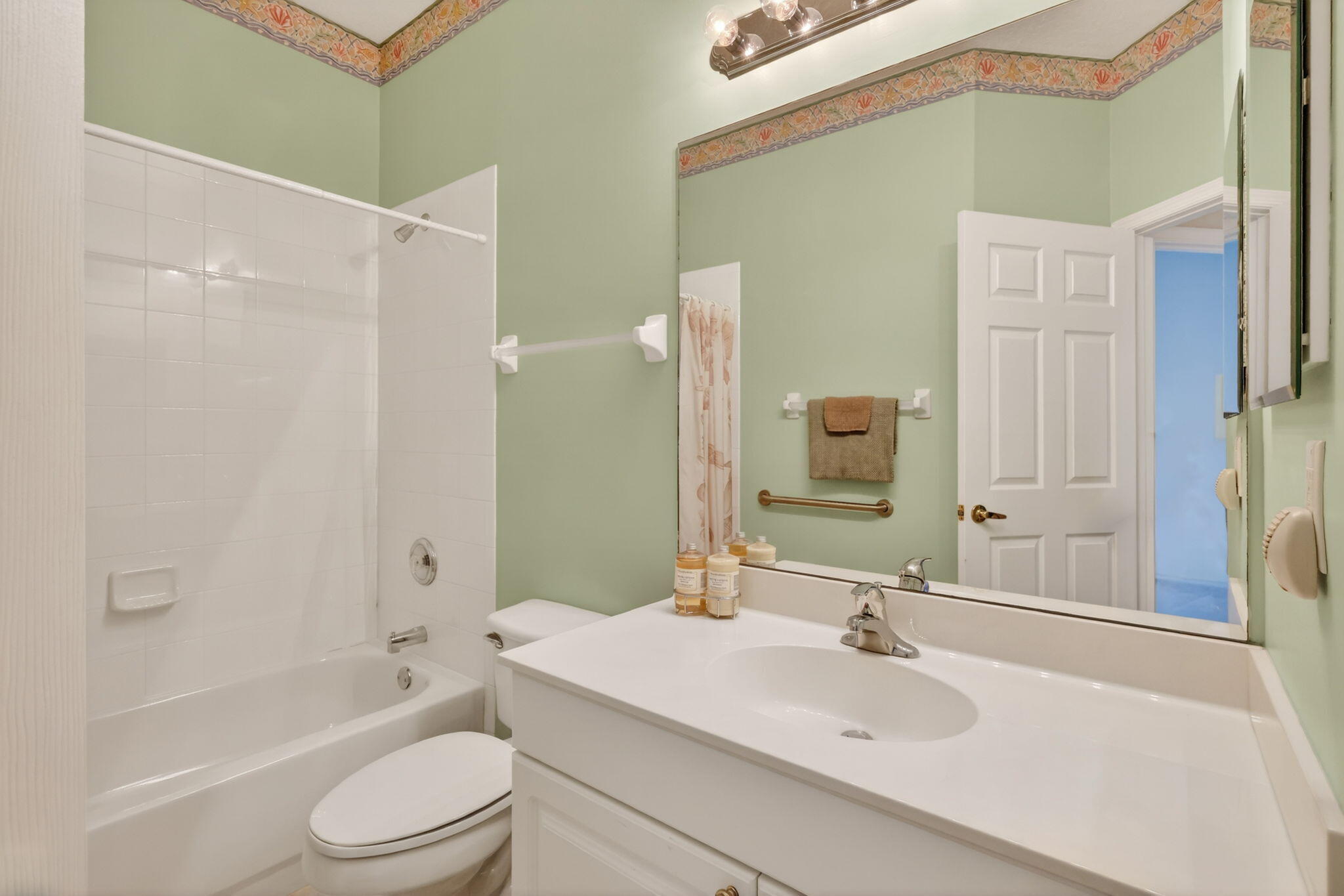 JENSEN BEACH GOLF AND COUNTRY CLUB - Residential