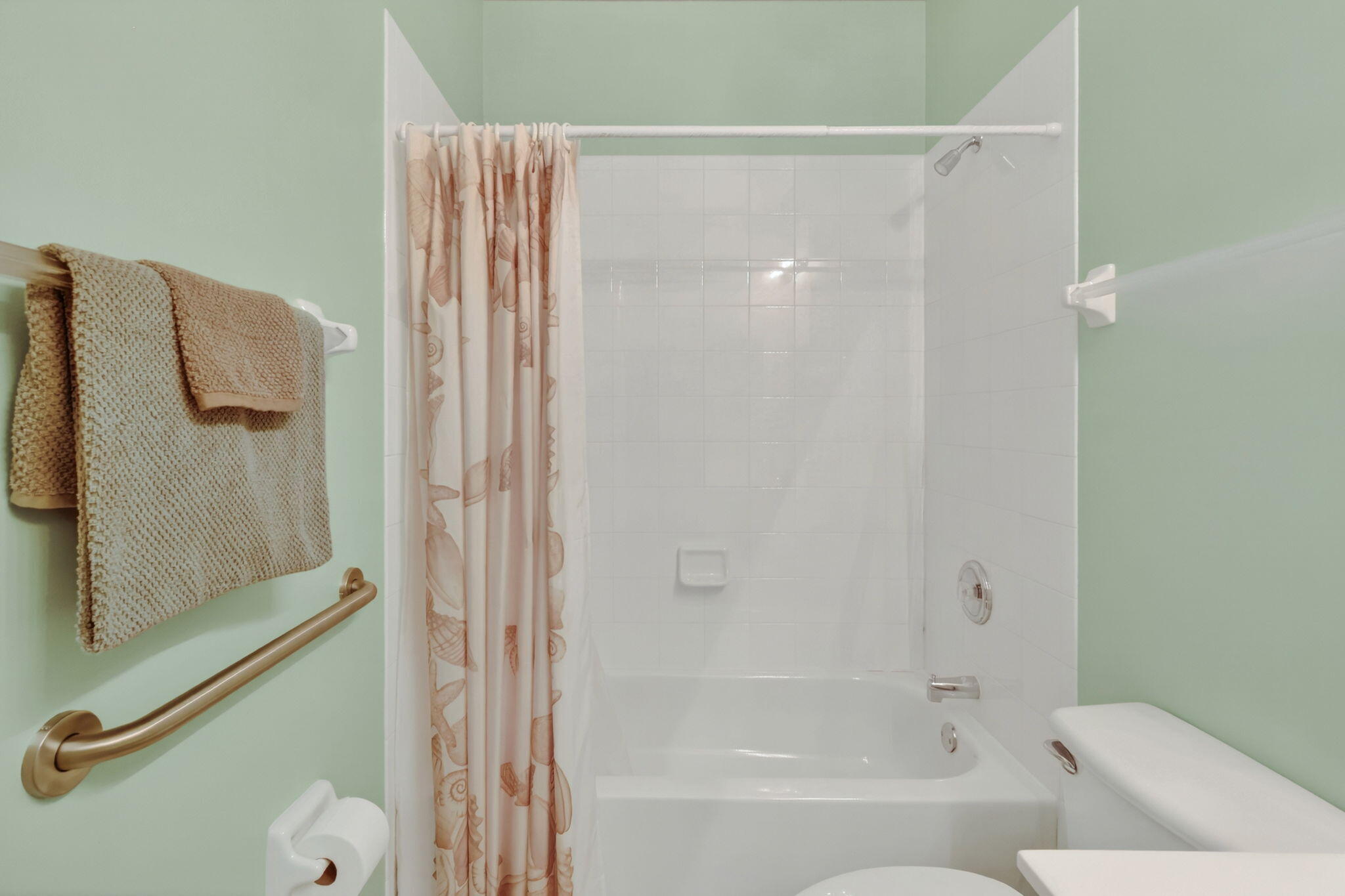 JENSEN BEACH GOLF AND COUNTRY CLUB - Residential