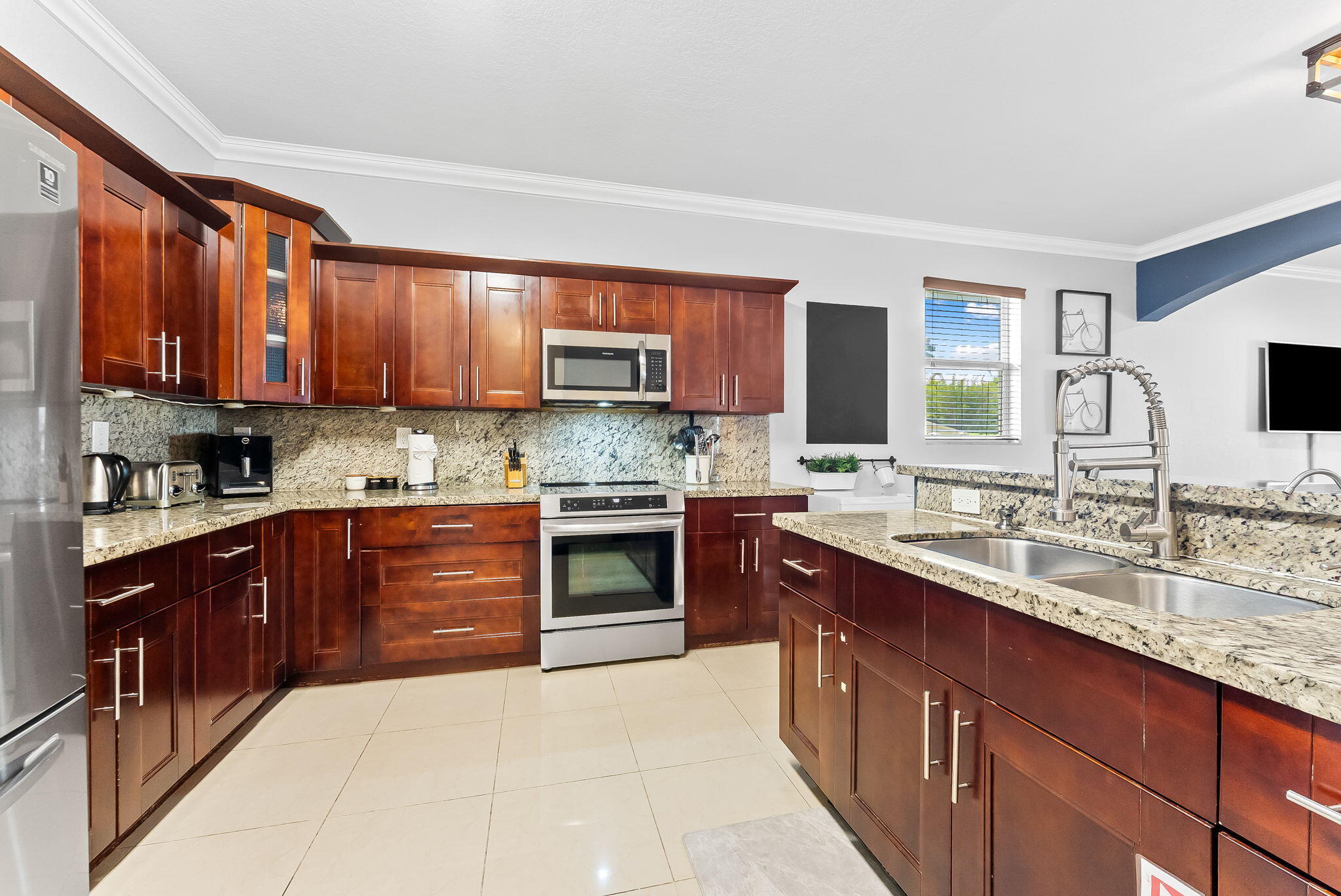 RIVER OAKS - Residential