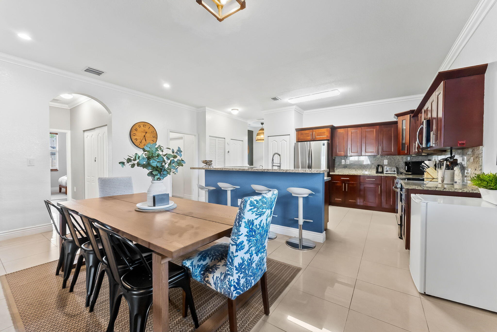 RIVER OAKS - Residential