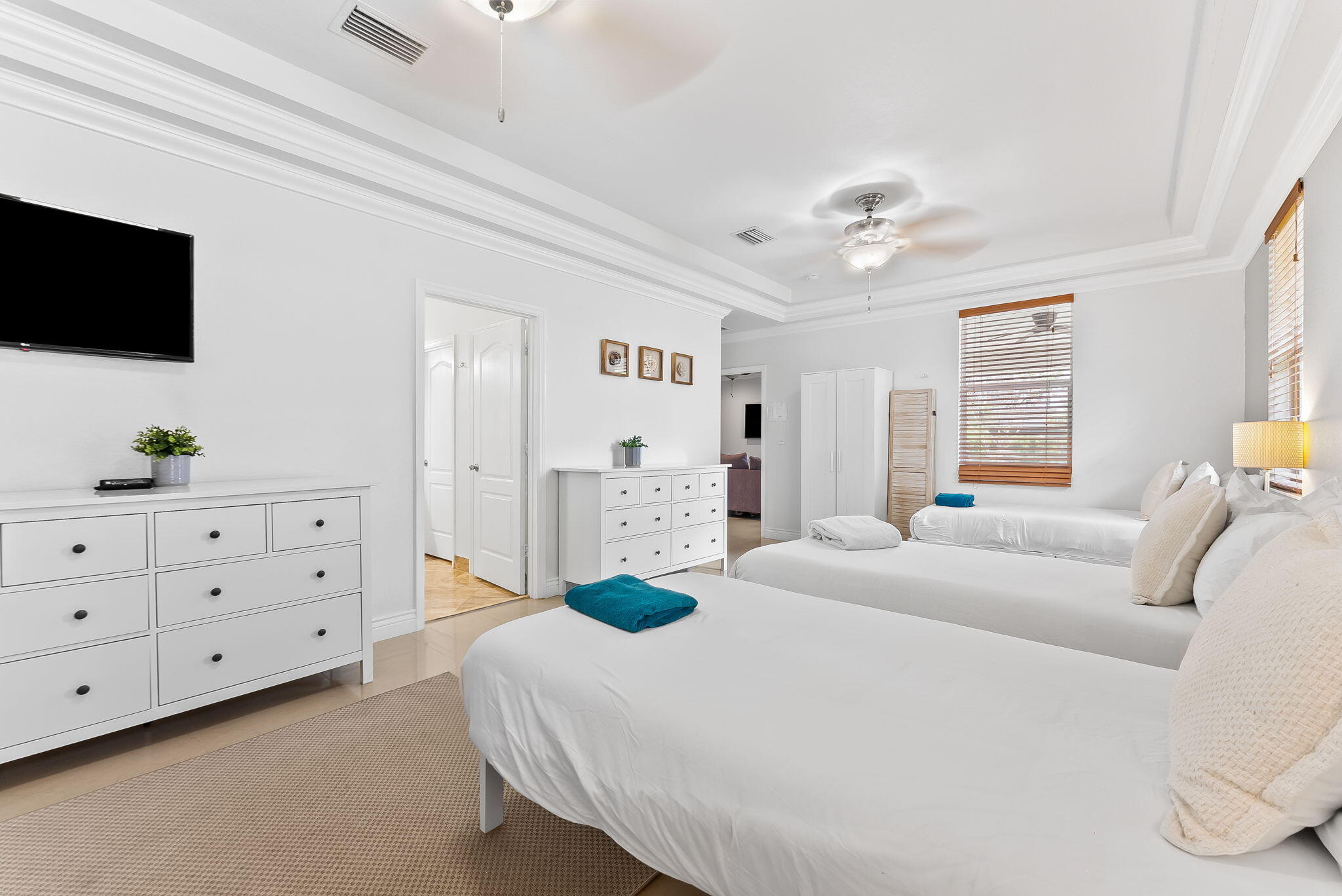 RIVER OAKS - Residential