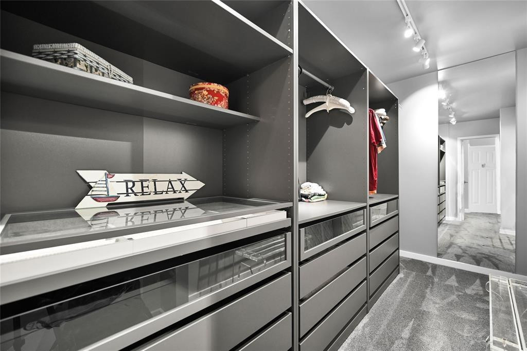 Parker Plaza - Residential