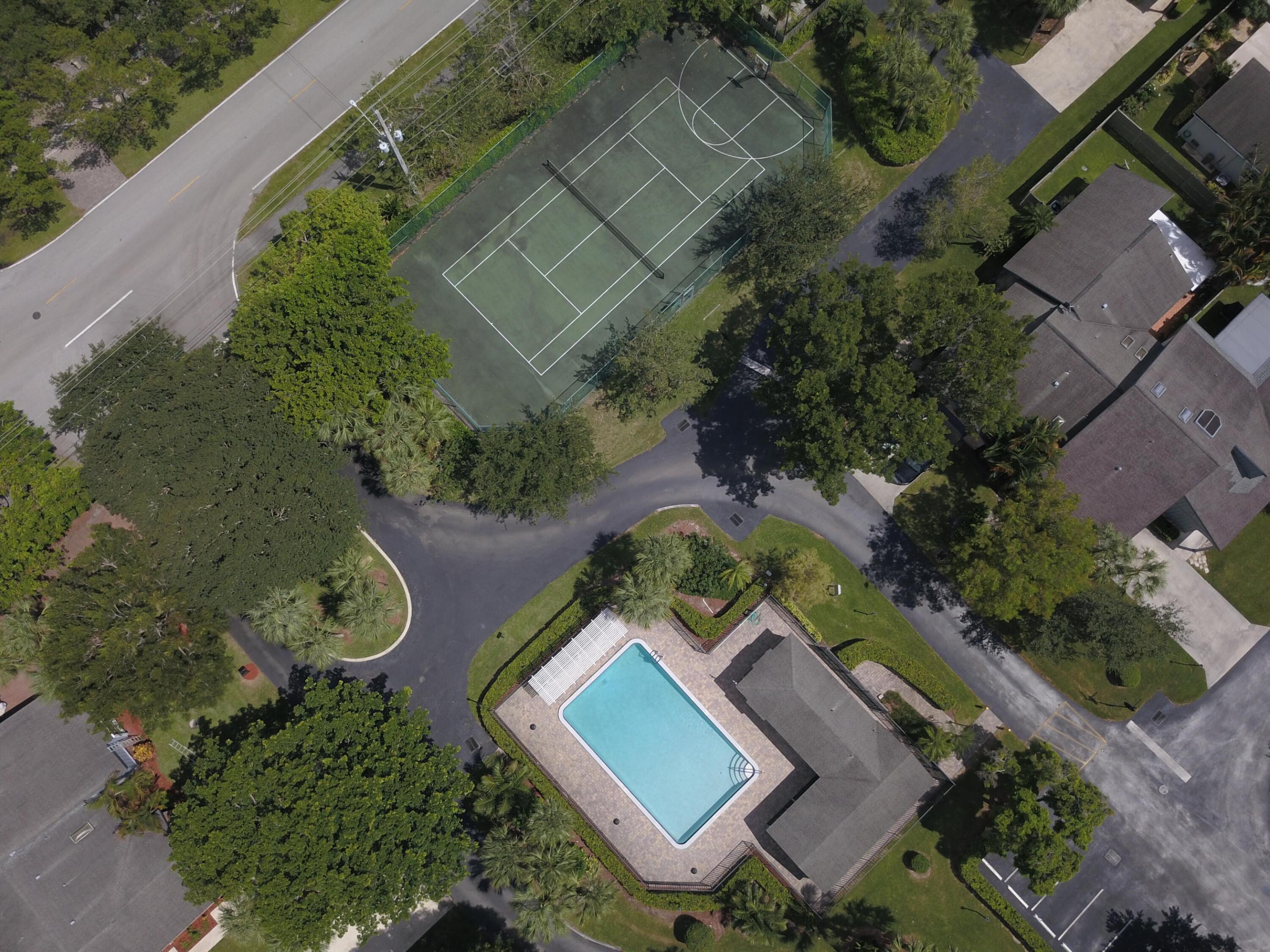 6603 Stratford Drive