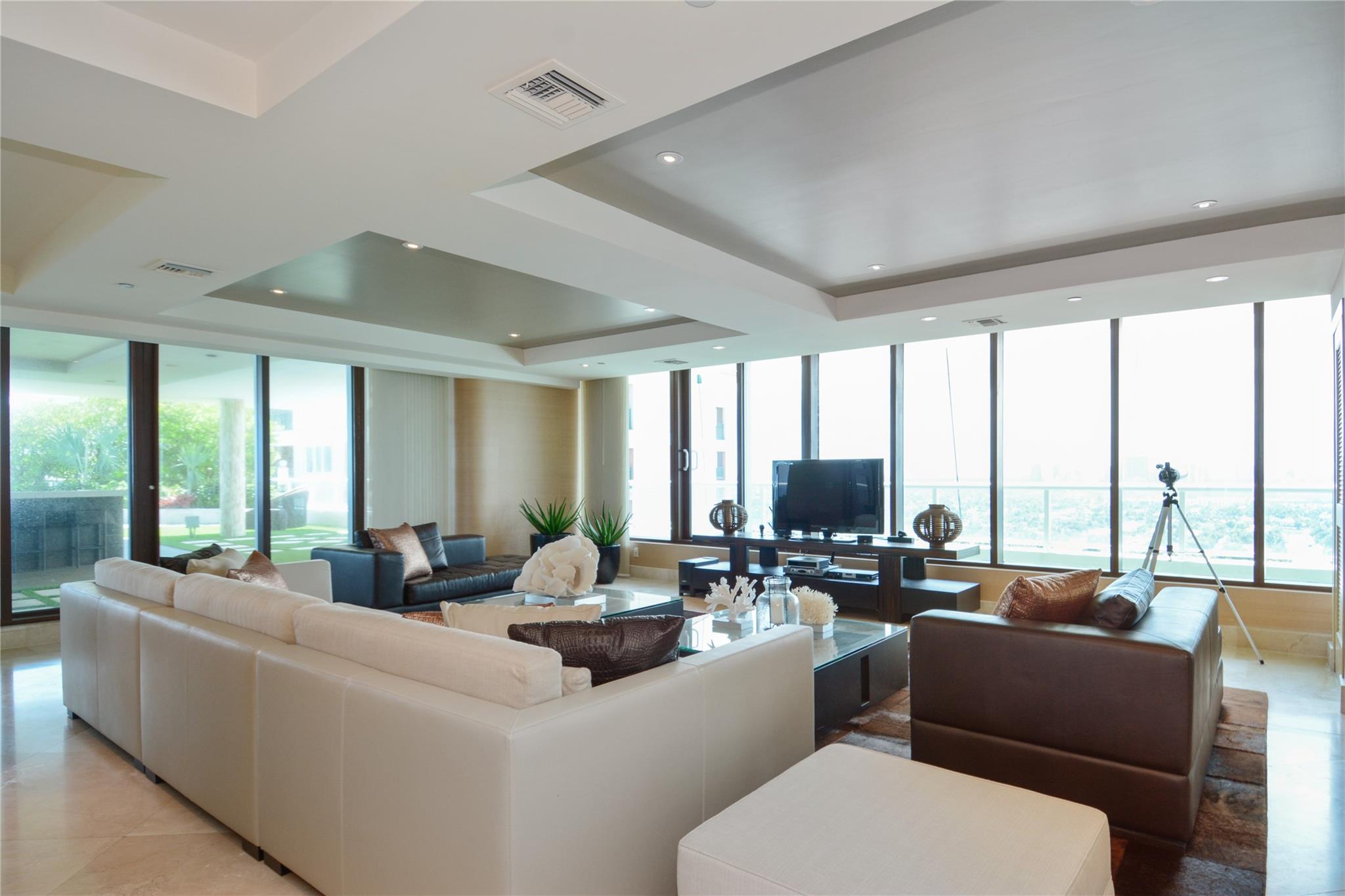 Ritz Carlton - Residential