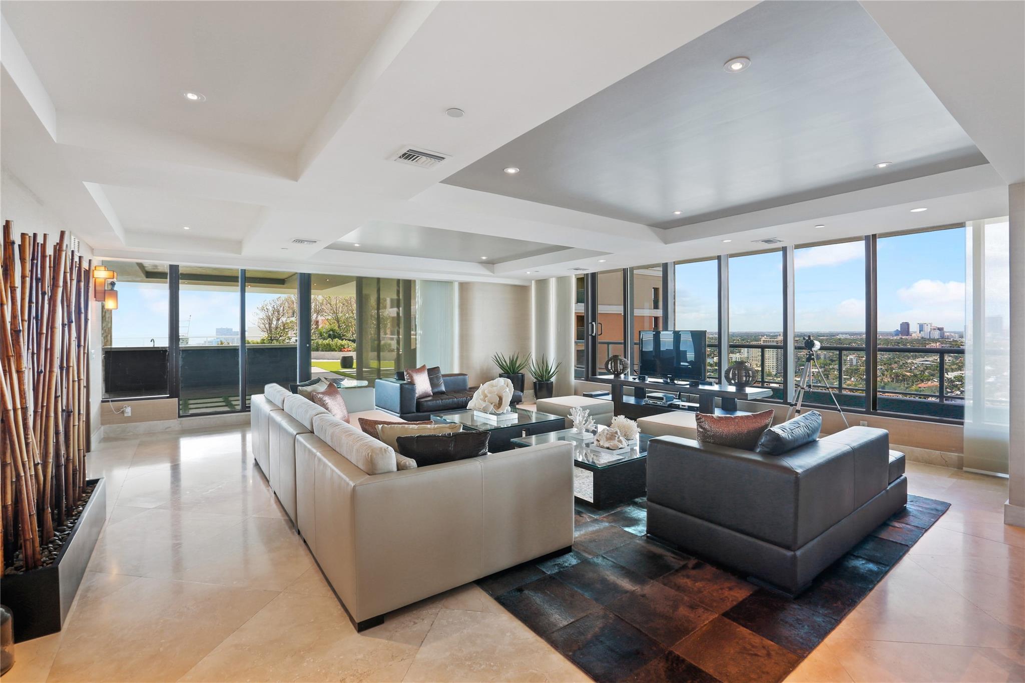 Ritz Carlton - Residential