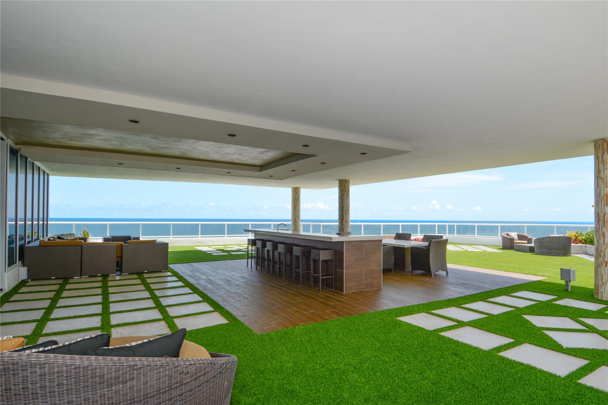 Ritz Carlton - Residential