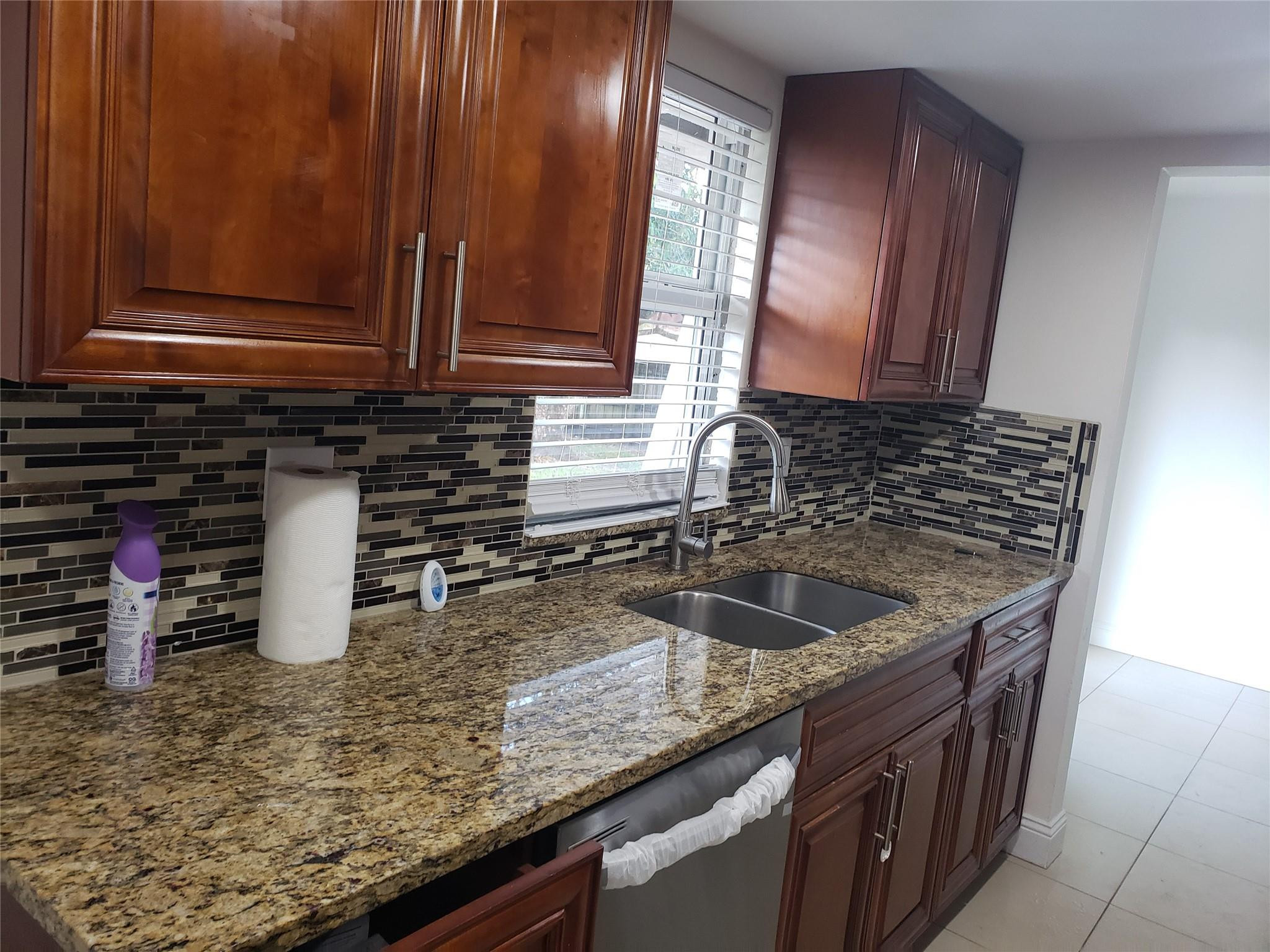 HEATHGATE FIRST ADD - Residential