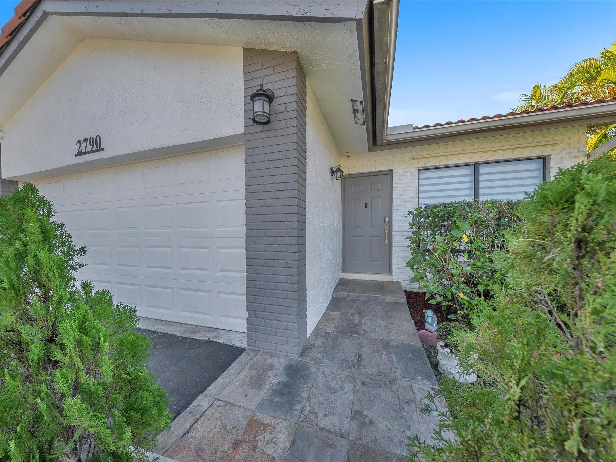 CORAL SPRINGS UNIVERSITY DRIVE - Residential