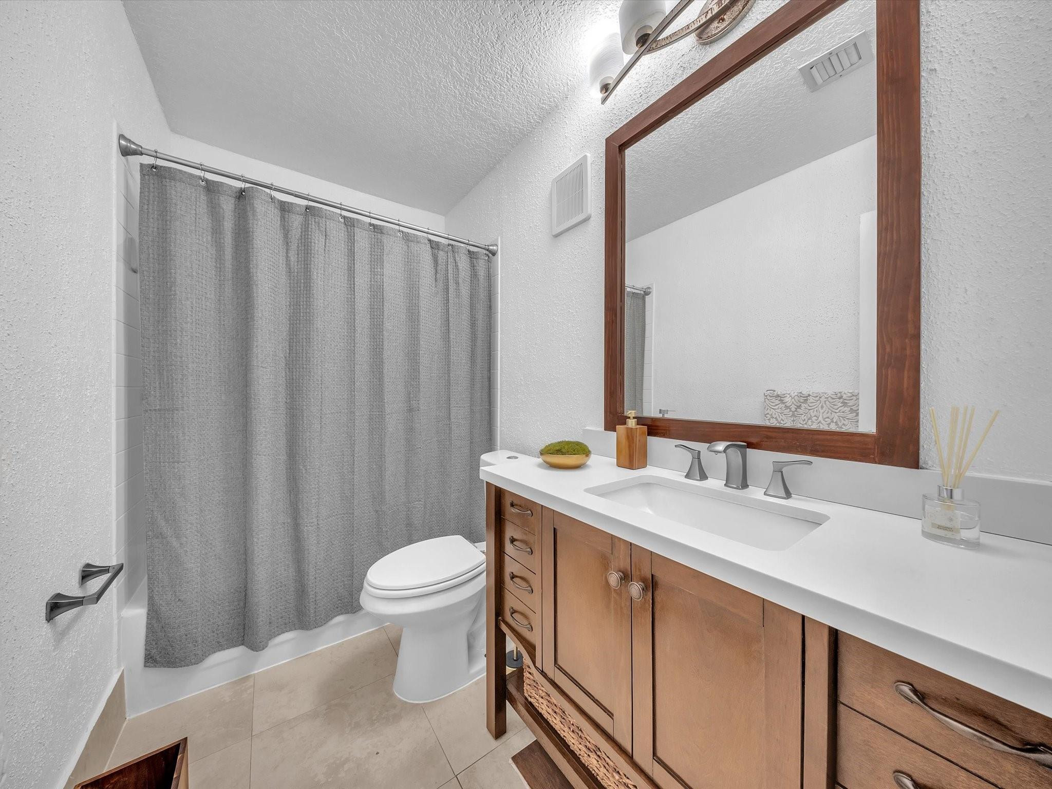 CORAL SPRINGS UNIVERSITY DRIVE - Residential